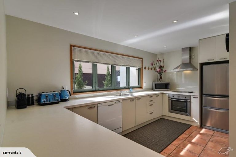 Photo of property in 10a Salmond Place, Queenstown, 9300