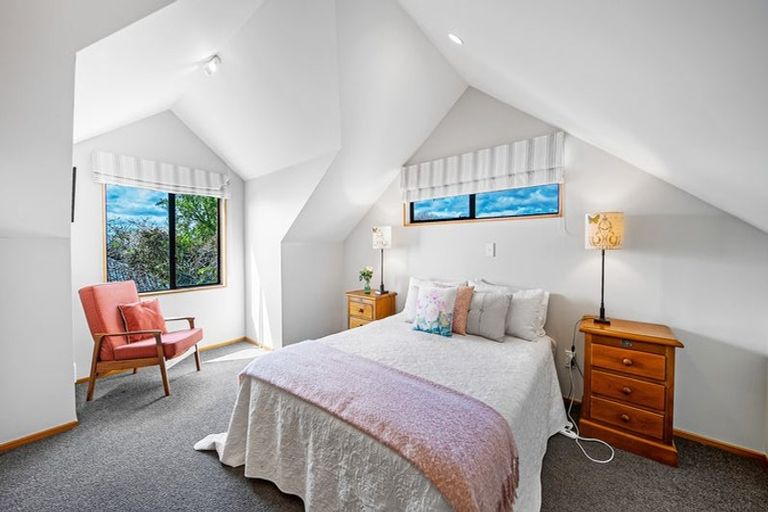 Photo of property in 18 Vanderbilt Place, Halswell, Christchurch, 8025