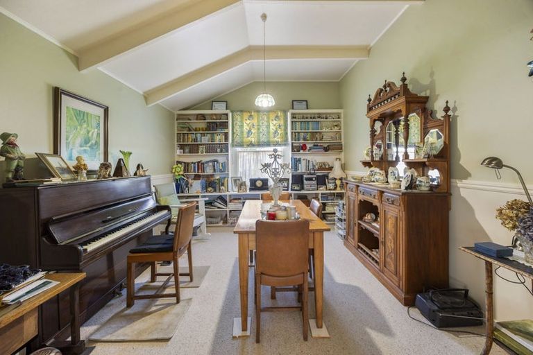 Photo of property in 47 Patu-kukupa Street, Manaia, 4612