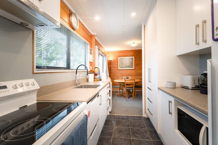 Photo of property in 70 Awatea Street, Ranui, Porirua, 5024