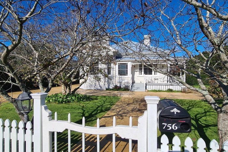 Photo of property in 756 Rings Road, Coromandel, 3506