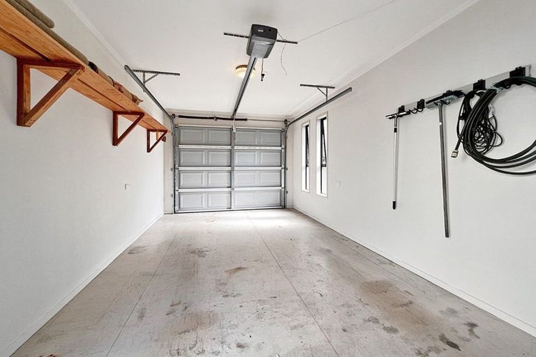 Photo of property in 1/17 Milford Road, Milford, Auckland, 0620