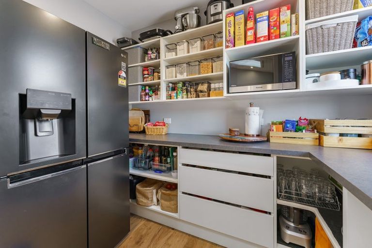 Photo of property in 5 Vickers Way, Acacia Bay, Taupo, 3385