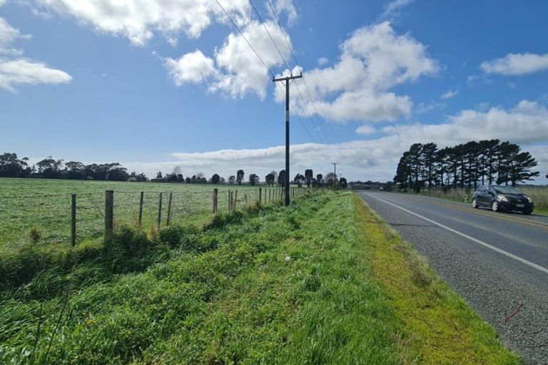 Photo of property in 1205 Devon Road, Bell Block, 4373