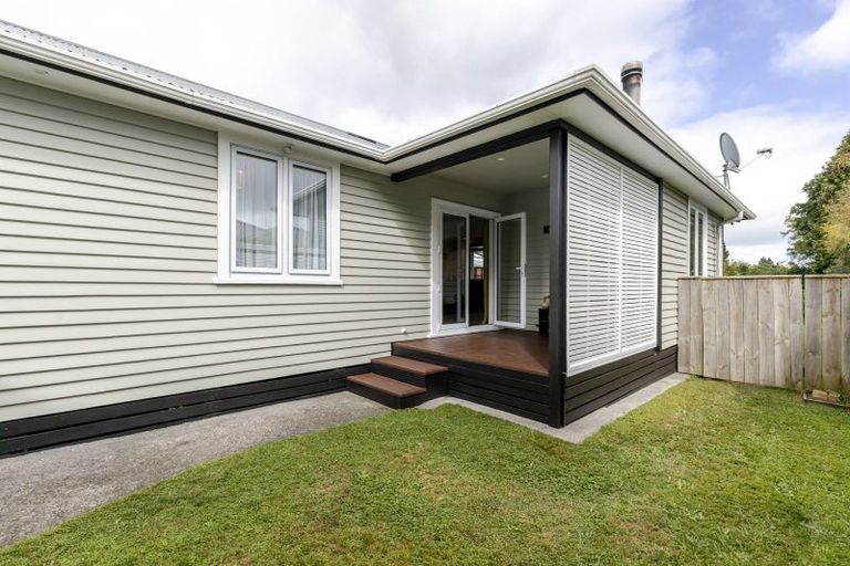 Photo of property in 412 Carrington Street, Upper Vogeltown, New Plymouth, 4310