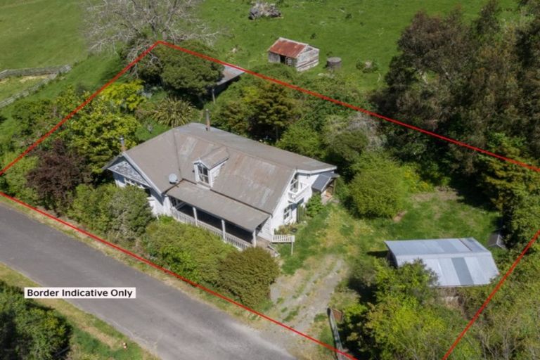 Photo of property in 45 Whites Road, Little River, 7591