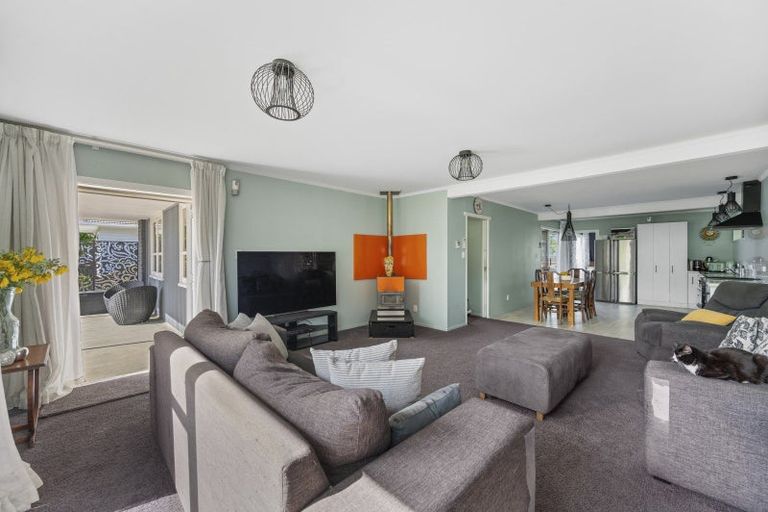 Photo of property in 18 Lipscombe Crescent, Havelock North, 4130