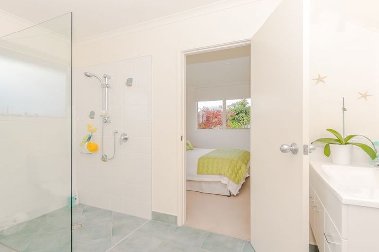 Photo of property in 48 Riverview Road, Kerikeri, 0230