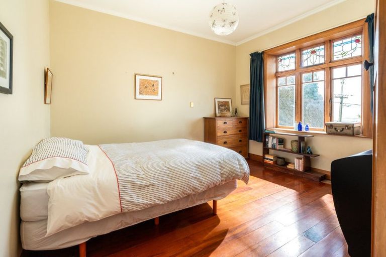 Photo of property in 44 Mills Road, Brooklyn, Wellington, 6021