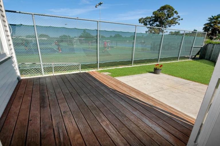 Photo of property in 11 Higgins Street, Marewa, Napier, 4110