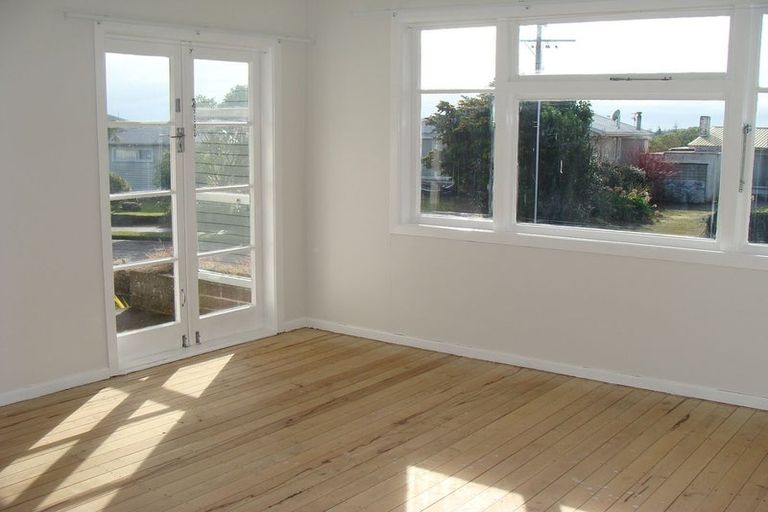 Photo of property in 5 Watene Crescent, Waitara, 4320