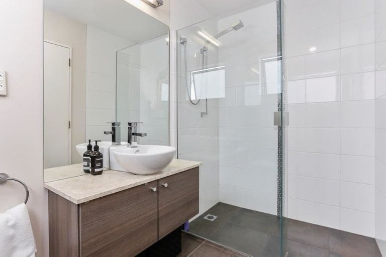 Photo of property in Wilk Heights, 8/8 Wilk Lane, Browns Bay, Auckland, 0630