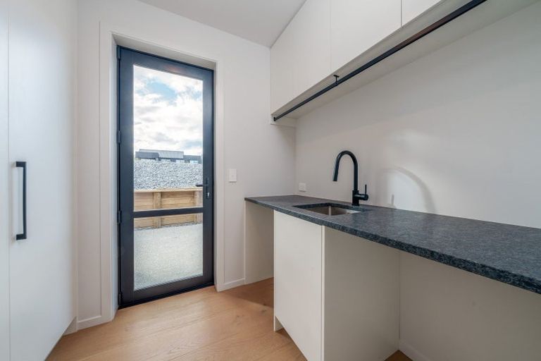 Photo of property in 30 Carrickmore Crescent, Wanaka, 9305