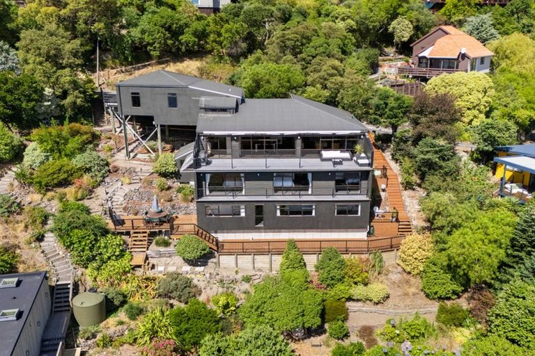 Photo of property in 5 Osmond Lane, Mount Pleasant, Christchurch, 8081