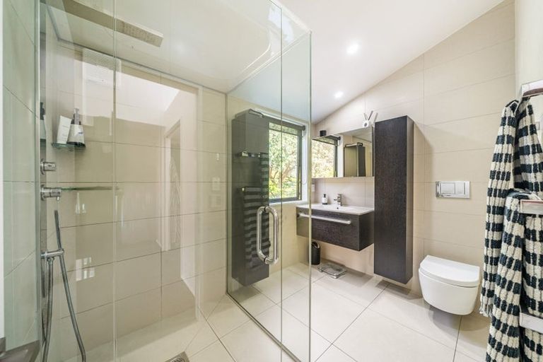 Photo of property in 20 Coroglen Rise, Pukerua Bay, 5026