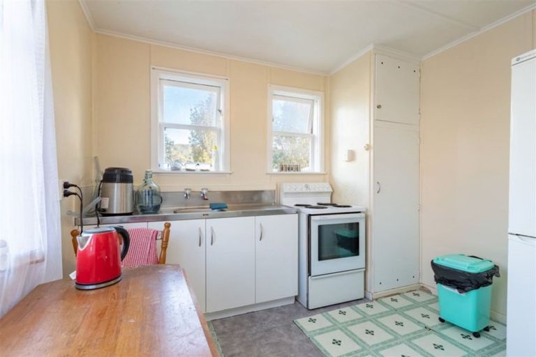 Photo of property in 50 Compton Crescent, Taita, Lower Hutt, 5011