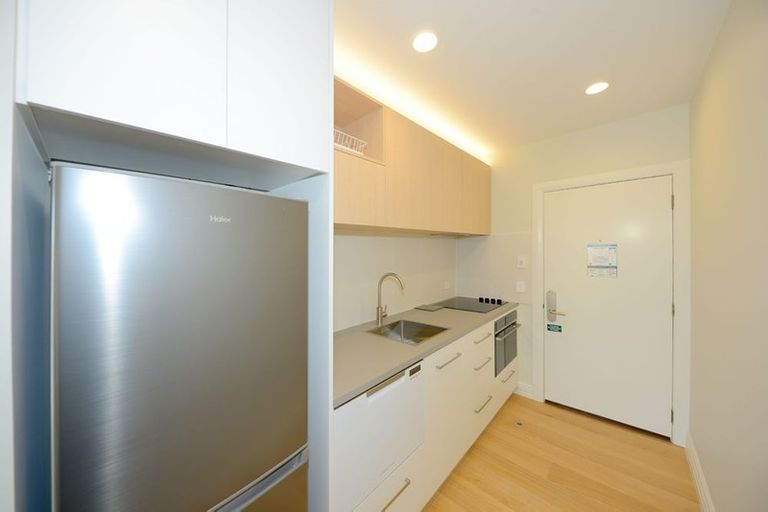 Photo of property in West Fitzroy, 4d/66 Armagh Street, Christchurch Central, Christchurch, 8013