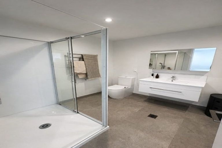 Photo of property in 10 Kaiwawao Lane, Hobsonville, Auckland, 0616