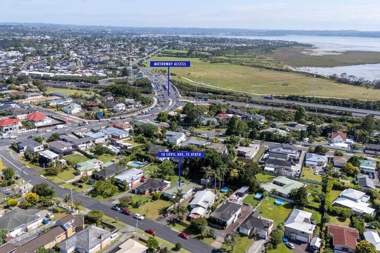 Photo of property in 10 Covil Avenue, Te Atatu South, Auckland, 0610
