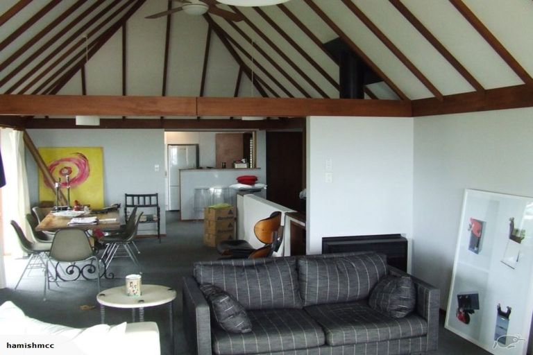 Photo of property in 4 Maffeys Road, Mount Pleasant, Christchurch, 8081