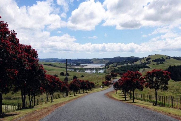 Photo of property in 4b Kotare Road, Kaiwaka, 0573