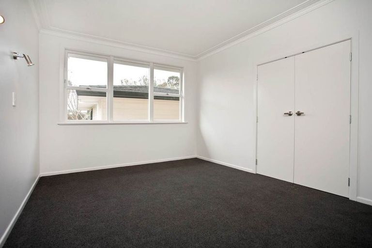 Photo of property in 31 Nutsey Avenue, Northcote, Auckland, 0627