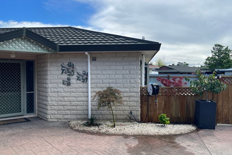 Photo of property in 68 Whiting Crescent, Greenmeadows, Napier, 4112
