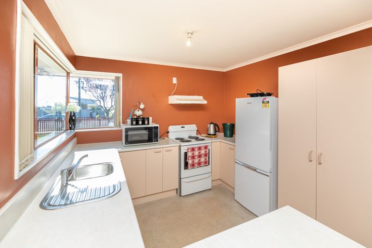 Photo of property in 78a Shortland Street, Wainoni, Christchurch, 8061