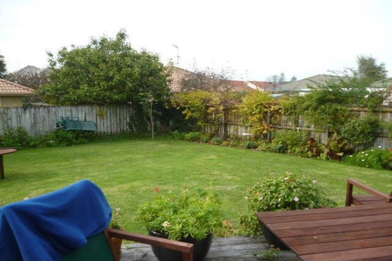 Photo of property in 5 Amadeus Place, Northpark, Auckland, 2013