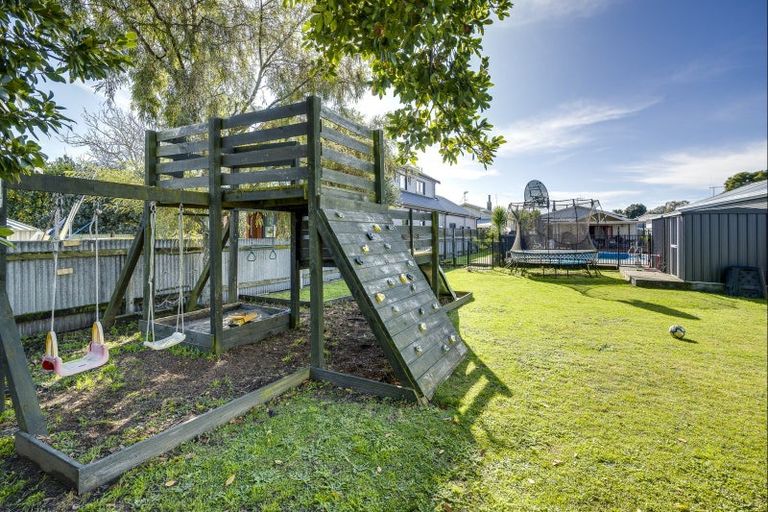 Photo of property in 28 Vigor Brown Street, Napier South, Napier, 4110