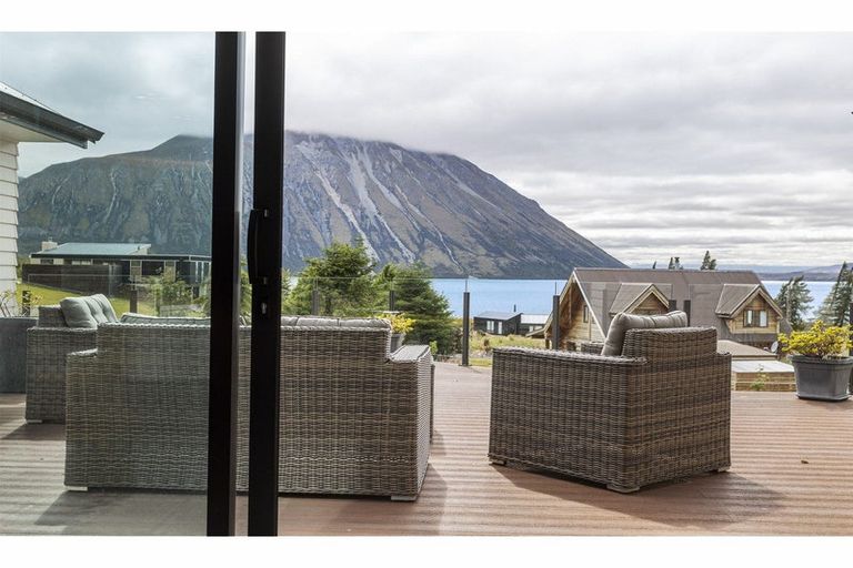 Photo of property in 98c Ohau Drive, Lake Ohau, Twizel, 9412