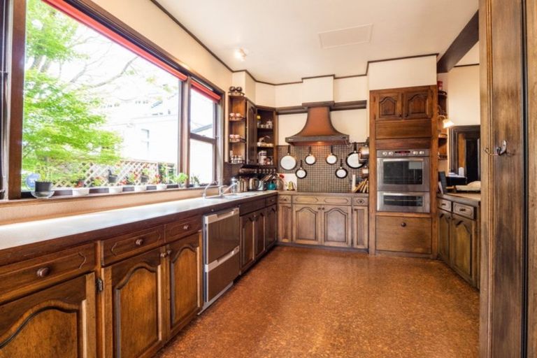 Photo of property in 504 Queens Drive, Dunedin Central, Dunedin, 9016