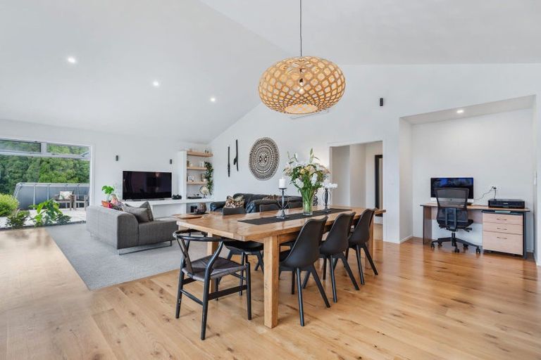 Photo of property in 140 Karanui Road, Te Kamo, Kamo, 0185