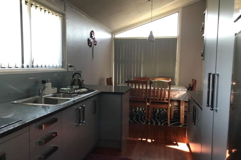 Photo of property in 48 Othello Drive, Clover Park, Auckland, 2023