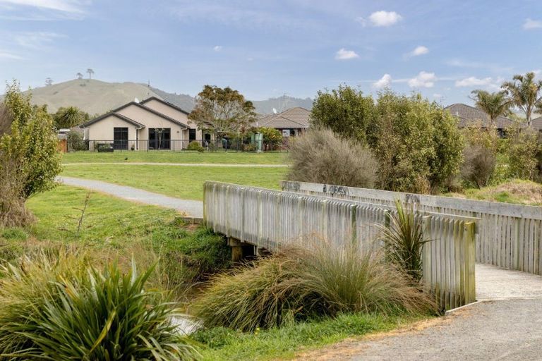 Photo of property in 26 Carrington Drive, Papamoa Beach, Papamoa, 3118