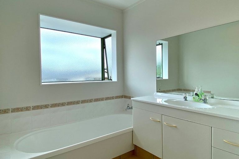 Photo of property in 15d Matua Road, Matua, Tauranga, 3110