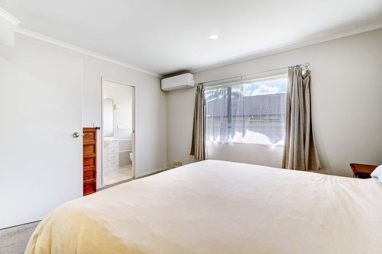 Photo of property in 8 Avonglen Court, Wattle Downs, Auckland, 2103