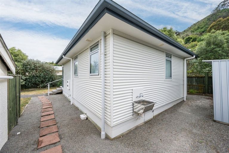 Photo of property in 89 Brook Street, The Brook, Nelson, 7010