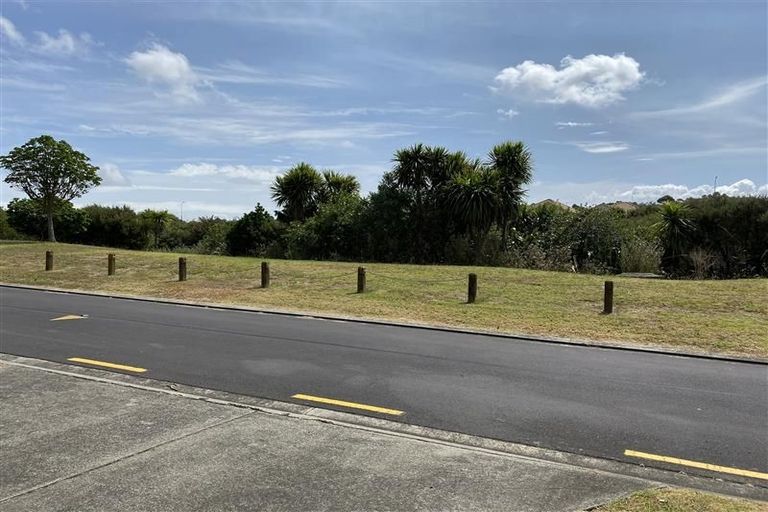 Photo of property in 17 Kellaway Drive, East Tamaki, Auckland, 2013
