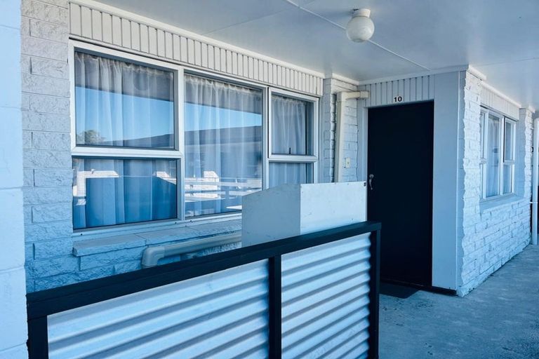 Photo of property in 10 Central Avenue, Avenues, Whangarei, 0110