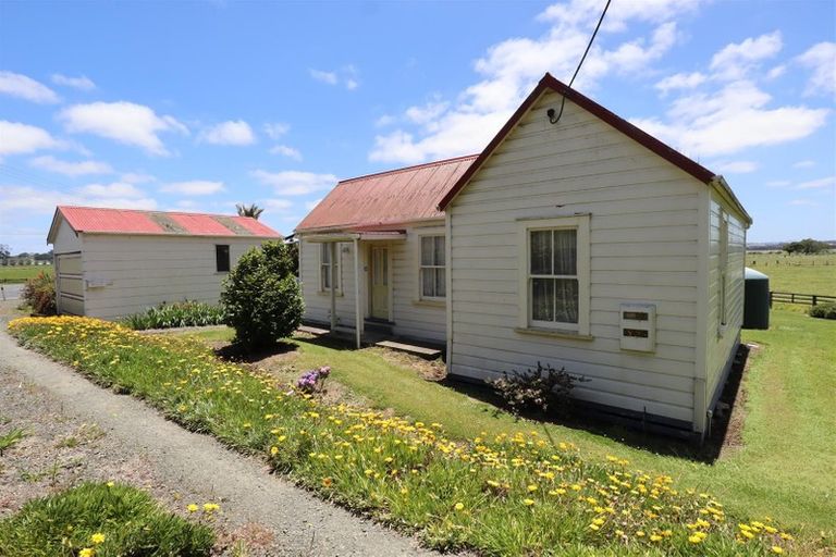 Photo of property in 93 Norton Street, Te Kopuru, 0371