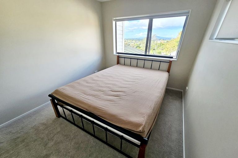 Photo of property in 247c Glenfield Road, Hillcrest, Auckland, 0627