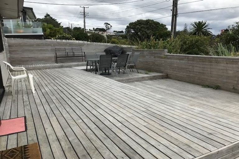 Photo of property in 517 Whangaparaoa Road, Stanmore Bay, Whangaparaoa, 0932