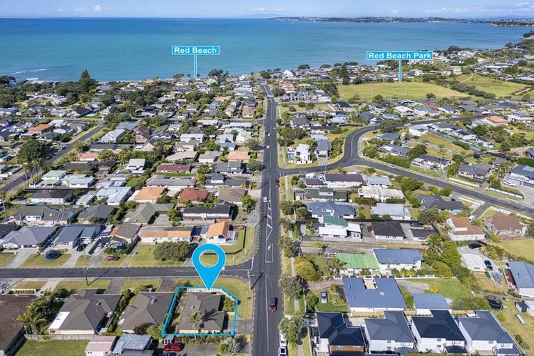 Photo of property in 53 Bay Street, Red Beach, 0932