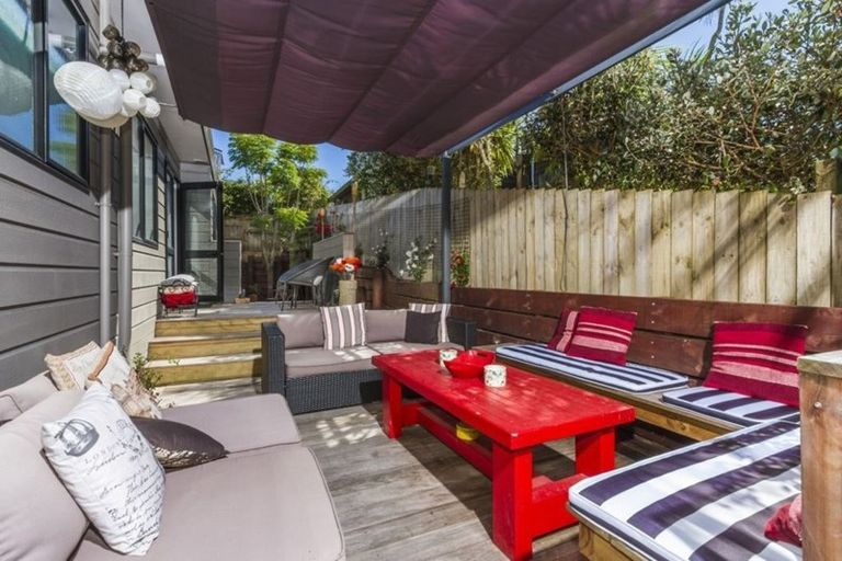 Photo of property in 2/23 Birchfield Road, Hauraki, Auckland, 0622