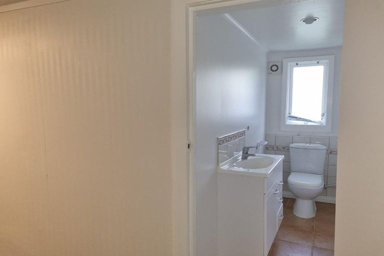 Photo of property in 52 Kipling Street, Johnsonville, Wellington, 6037