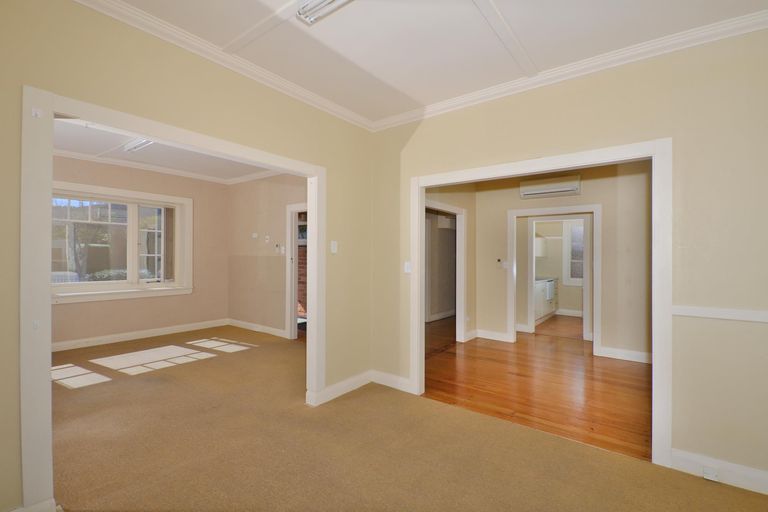 Photo of property in 5 Henry Street, Ebdentown, Upper Hutt, 5018