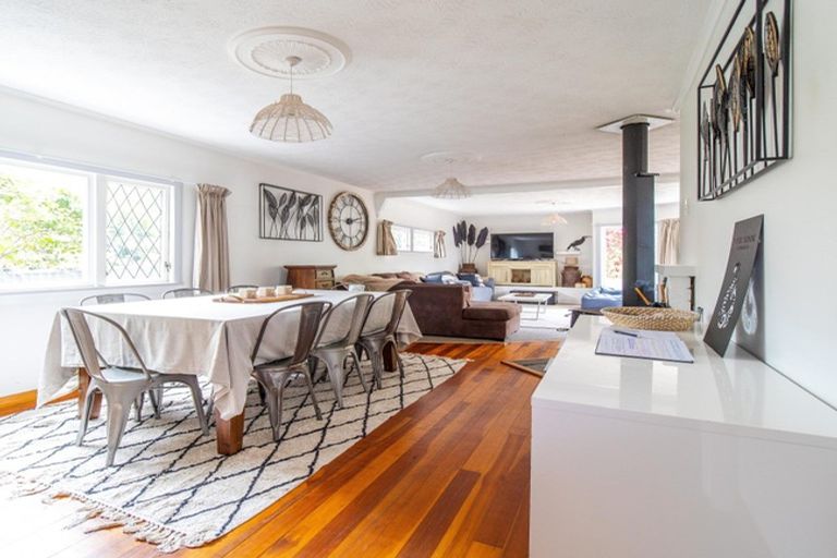 Photo of property in 37 Mowhanau Drive, Kai Iwi, Whanganui, 4574