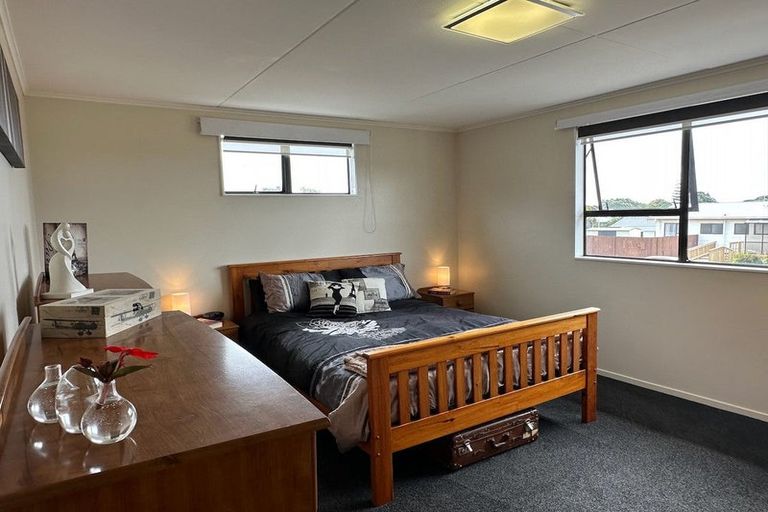 Photo of property in 49 Glamis Avenue, Bell Block, New Plymouth, 4312