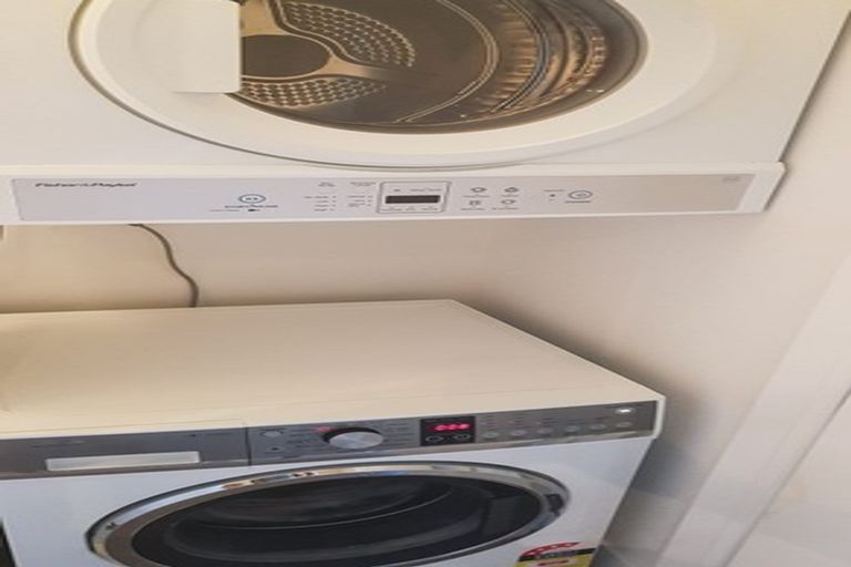 Photo of property in 14 Cochrane Road, Hobsonville, Auckland, 0616